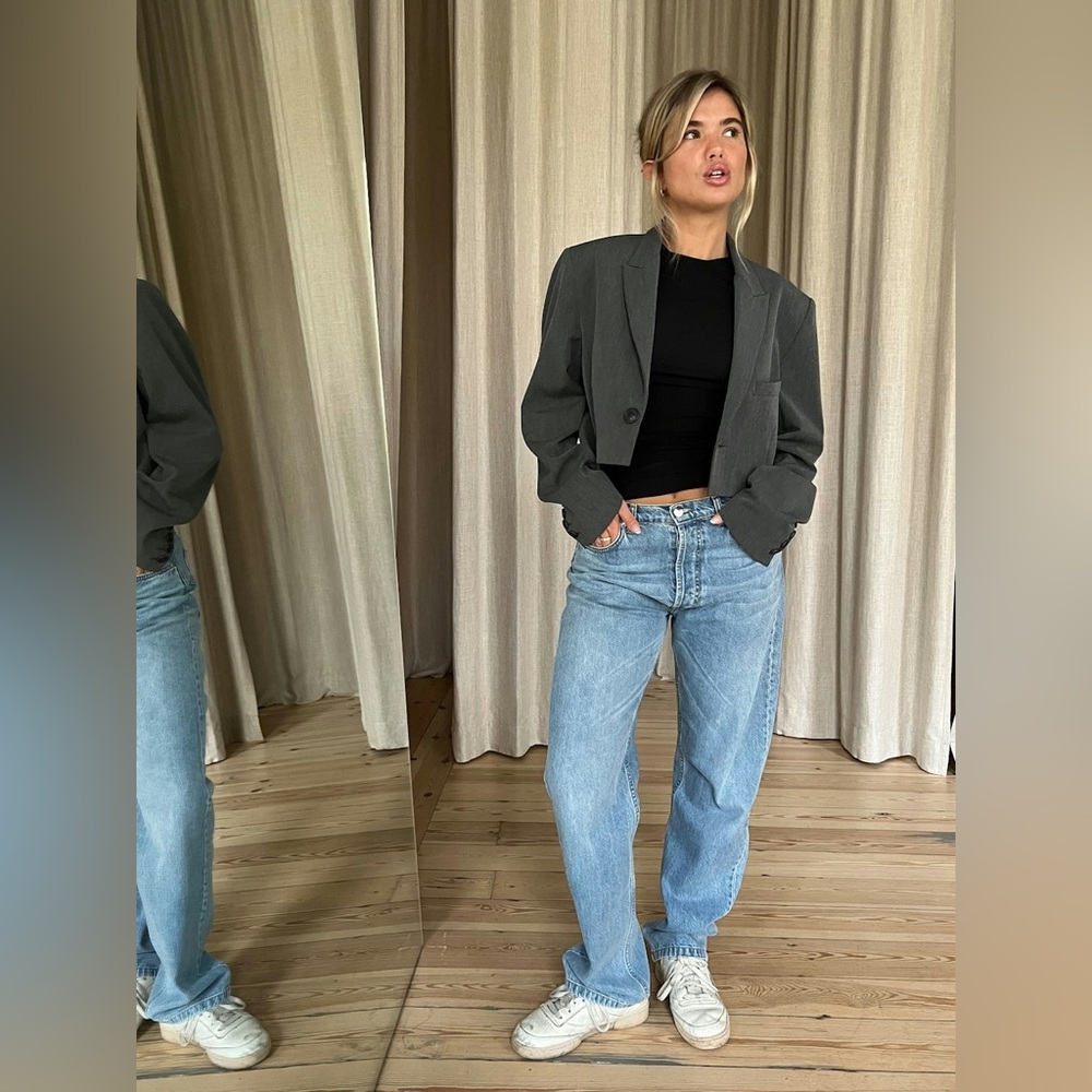 Djerf Avenue ‘It Blazer Grey’ in size XS
